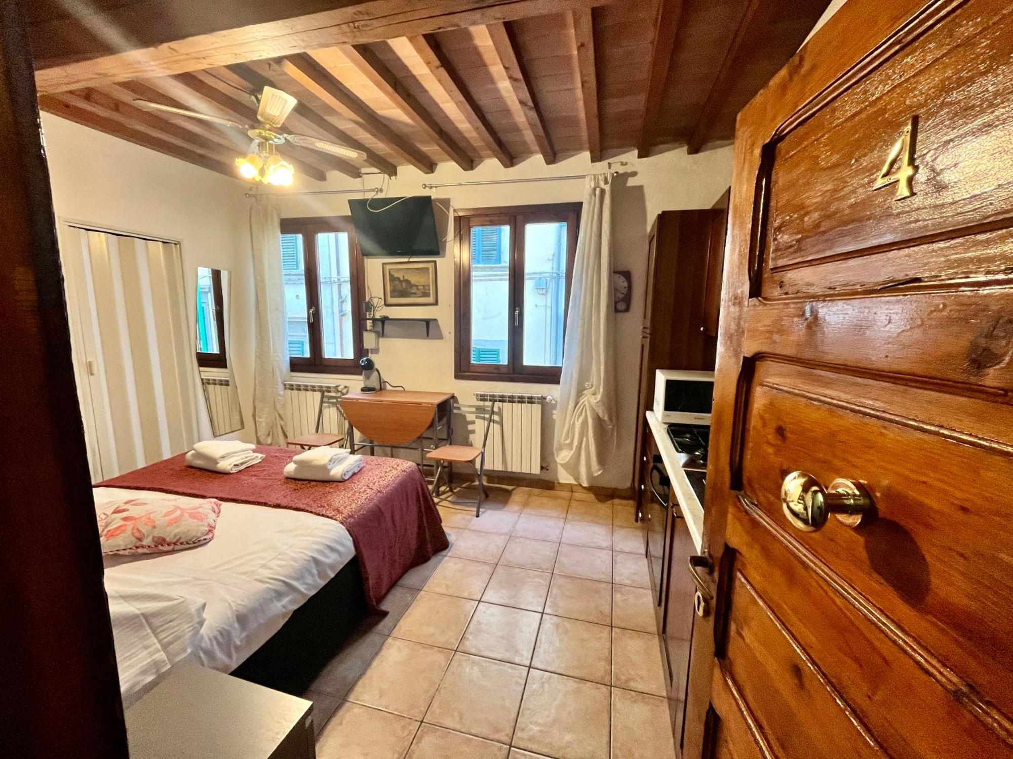 Mini Studio Very Central Close To The Train Station Florence Exterior photo